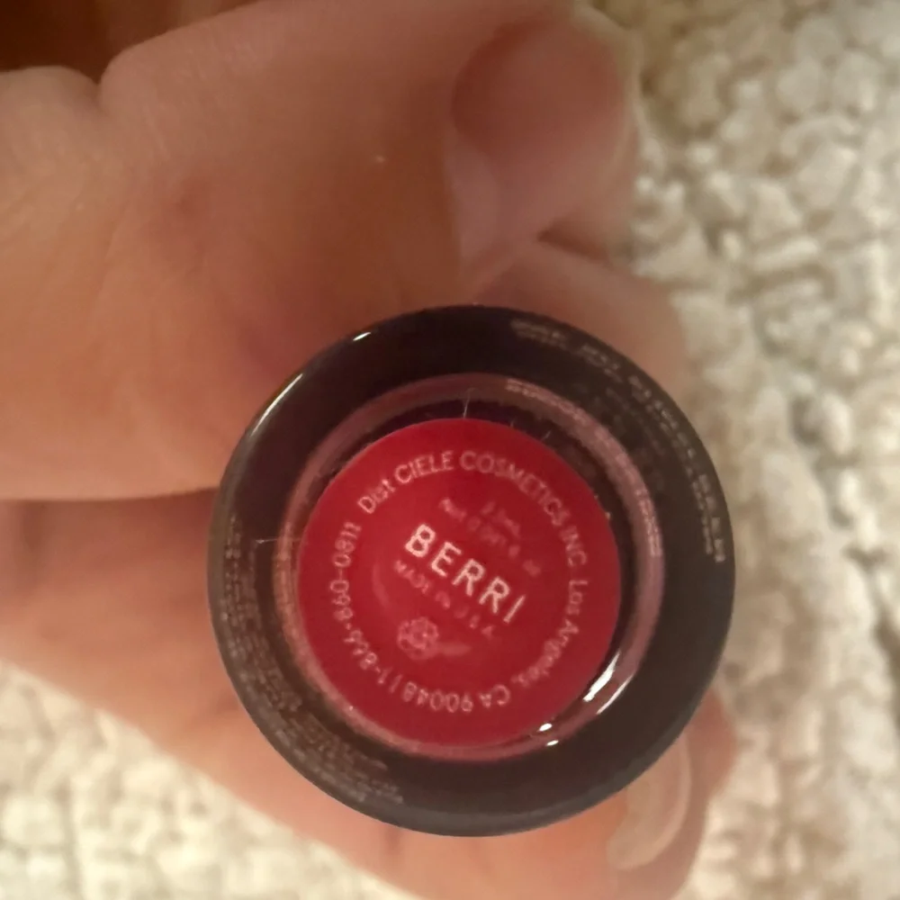 ❤️ 3/$25 ciele Blush & Protect SPF 50+ Liquid Blush - Berri